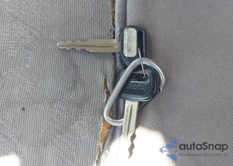 2002 Toyota Echo из США, поврежденный, VIN JTDBT123320202279